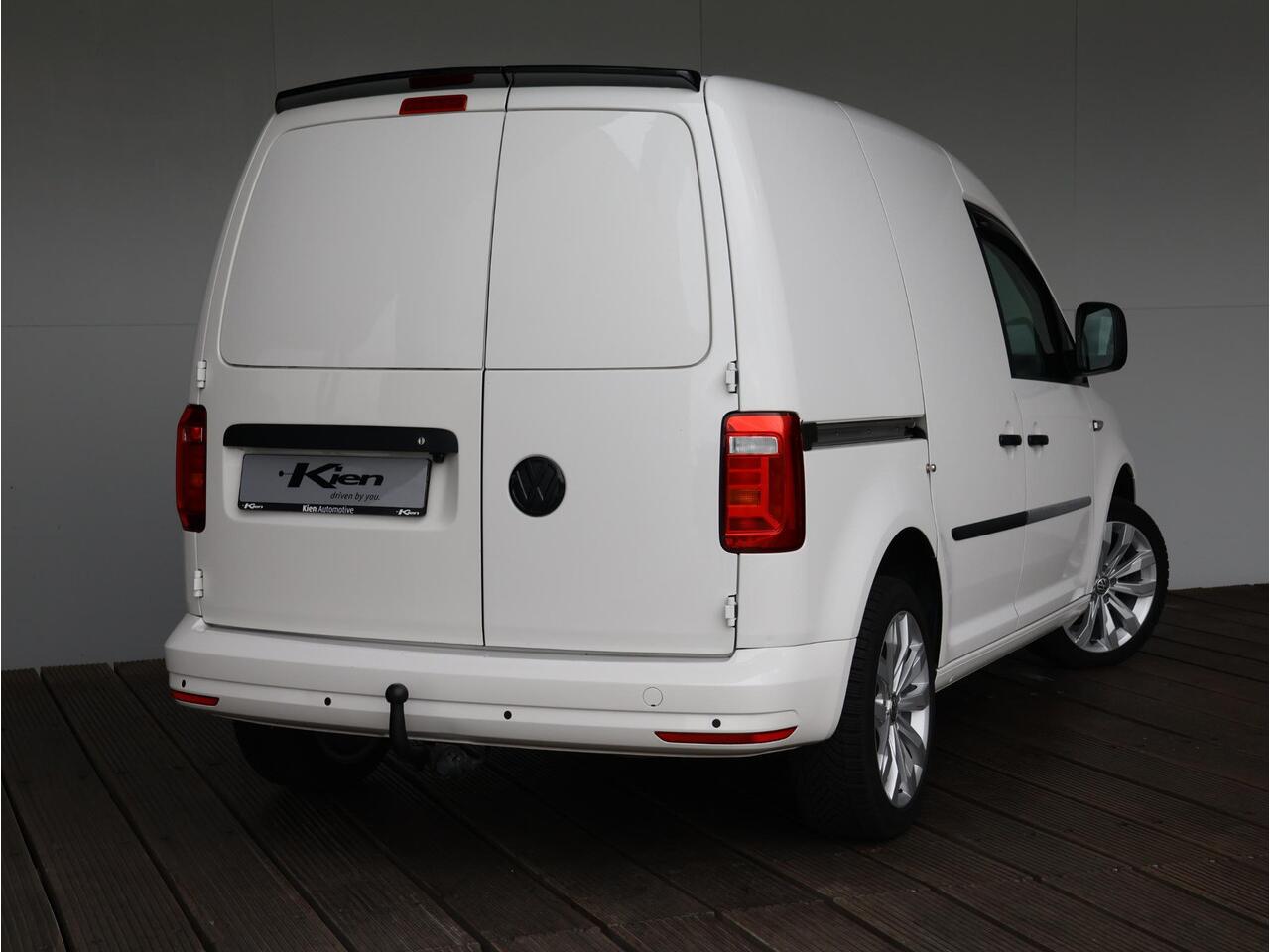 Volkswagen CADDY 2.0 TDI L1H1 BMT Comfortline | S-line stoelen | Camera | Cruise control |