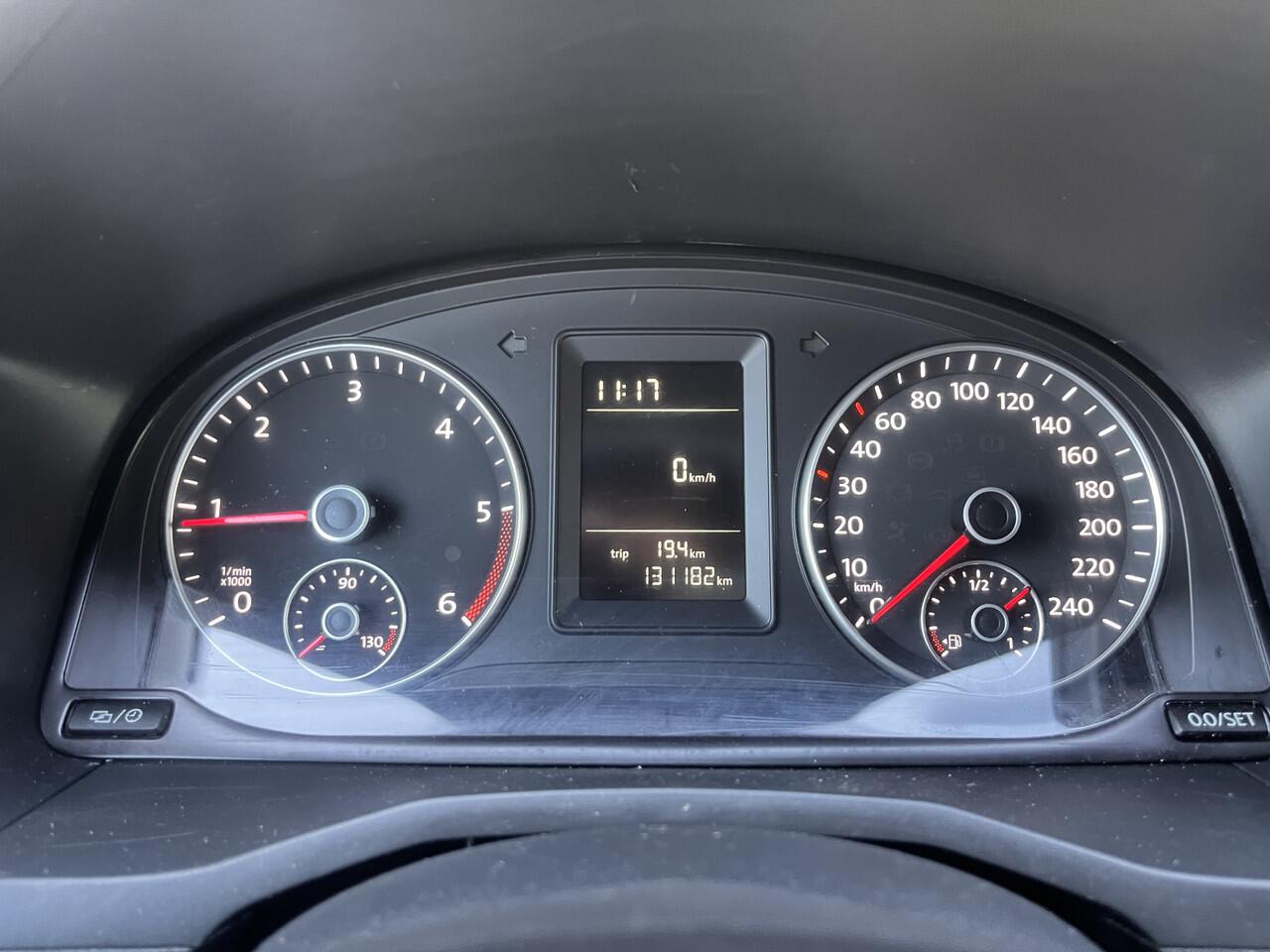 Volkswagen CADDY 2.0 TDI L1H1 BMT Bpm vrij Ladekast Airco Cruise controle Kastinrichting Trekhaak 1400kg trekgewicht Schuifdeur Telefoon verbinding 1e eigenaar Euro 6 Dubbele bodem met Lades