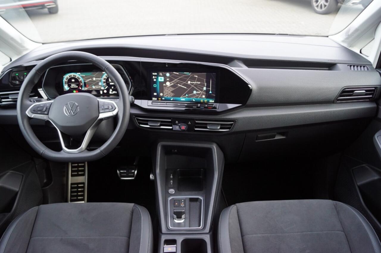 Volkswagen CADDY 1.5 TSI DSG Style / LED / Virtual cockpit / Camera / Navi / PDC