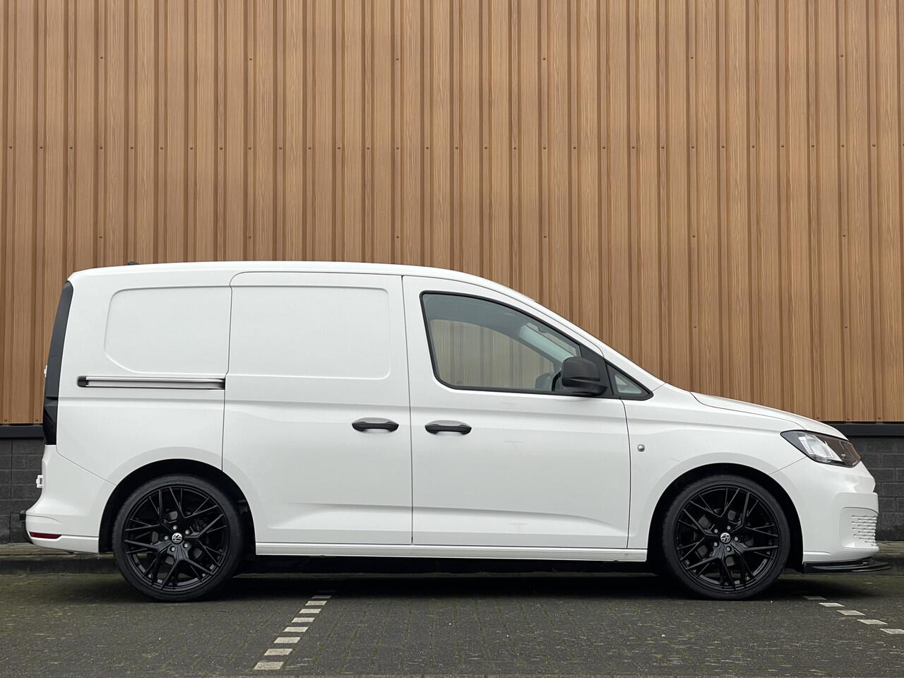 Volkswagen CADDY Cargo 2.0 TDI Comfort | Eibach Verlaagd | Apple Carplay | Cruise Control |Parkeersensoren Achter | Bluetooth | Stop&GO | Trekhaak | 19'' Lichtmetaal |