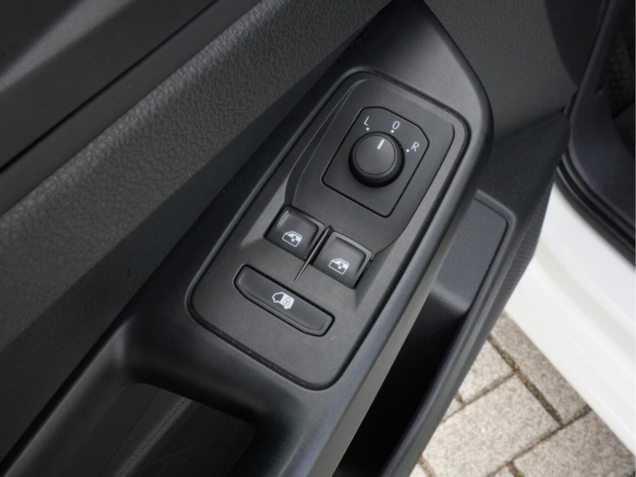 Volkswagen CADDY Cargo 1.5 TSI | Trekhaak | DAB | Bluetooth | PDC | Airco