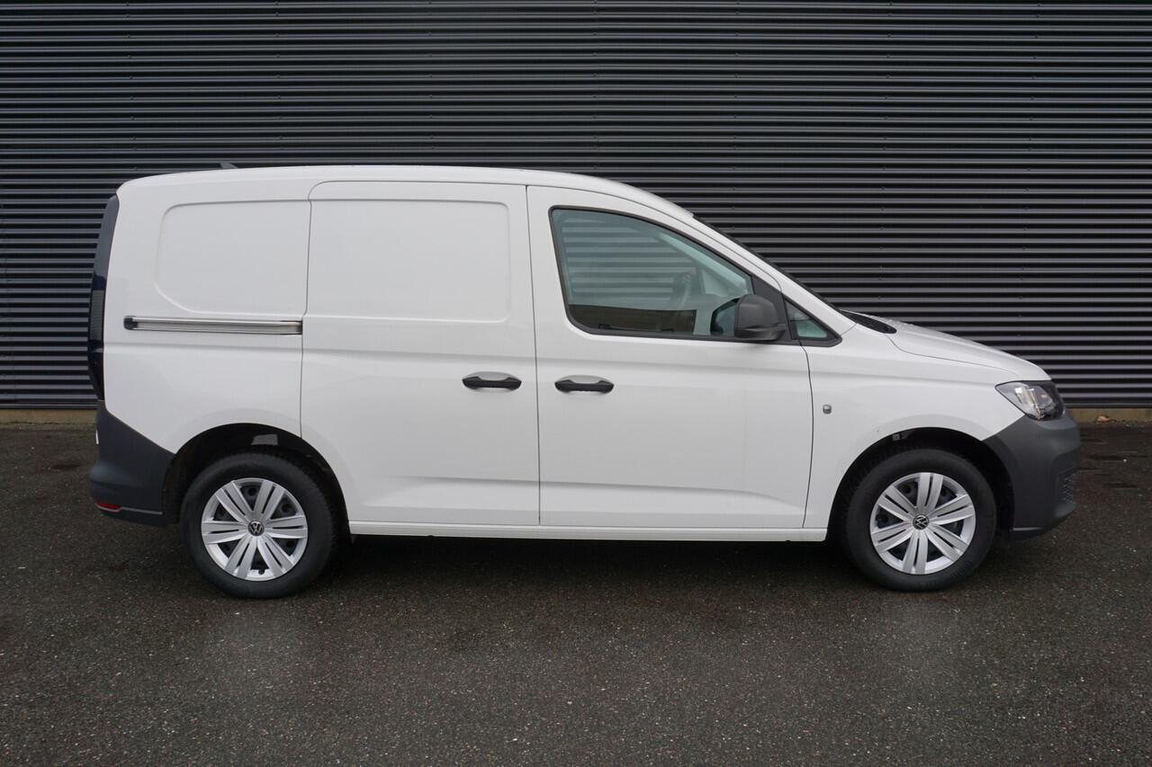 Volkswagen CADDY Cargo 122pk Trekhaak Apple Carplay Navigatie Camera Cruise control Airco Multifunctioneel stuurwiel