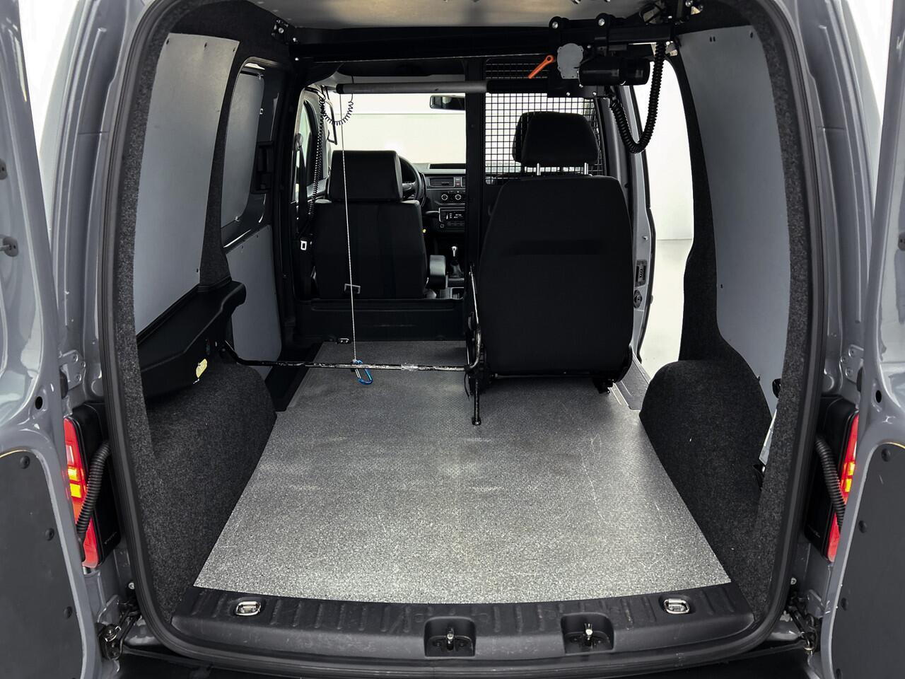 Volkswagen CADDY 2.0 TDI L1H1 BMT Trendline Direct leverbaar! Handsegmentgas, bedrijfsrem en daklift