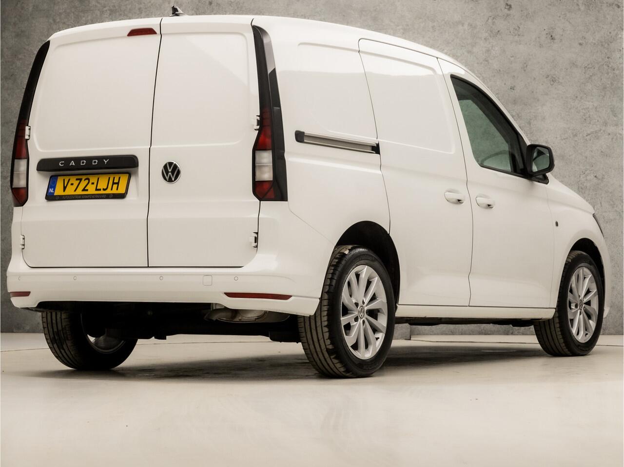 Volkswagen CADDY Cargo 1.5 TSI Exclusive (GRIJS KENTEKEN, BENZINE, DUBBELE SCHUIFDEUREN, SCHERM, PARKEERSENSOREN, BLUETOOTH, CLIMATE, NIEUWE APK, LM VELGEN, NIEUWSTAAT)