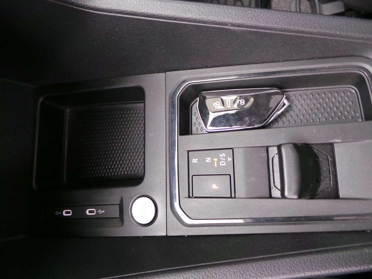 Volkswagen CADDY 1.5 TSI AUT. 5 persoons Pano,Navi,Cruise,Camera,Afn Trekh,Lmv,Emz