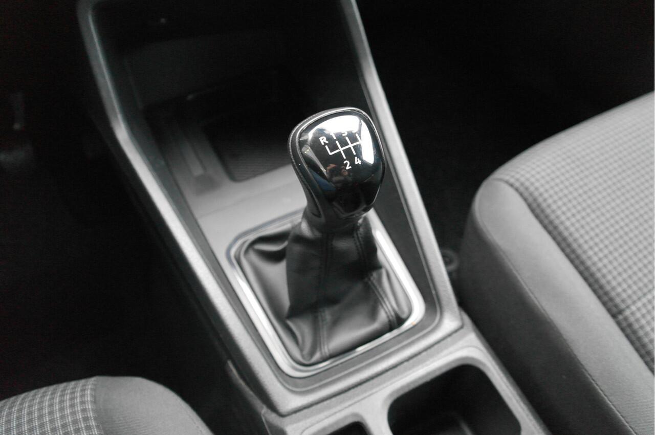 Volkswagen CADDY Cargo 2.0 TDI 4MOTION 1st Edition 4x4 | Dealer Onderhouden | LED | Airco | Stoelverwarming