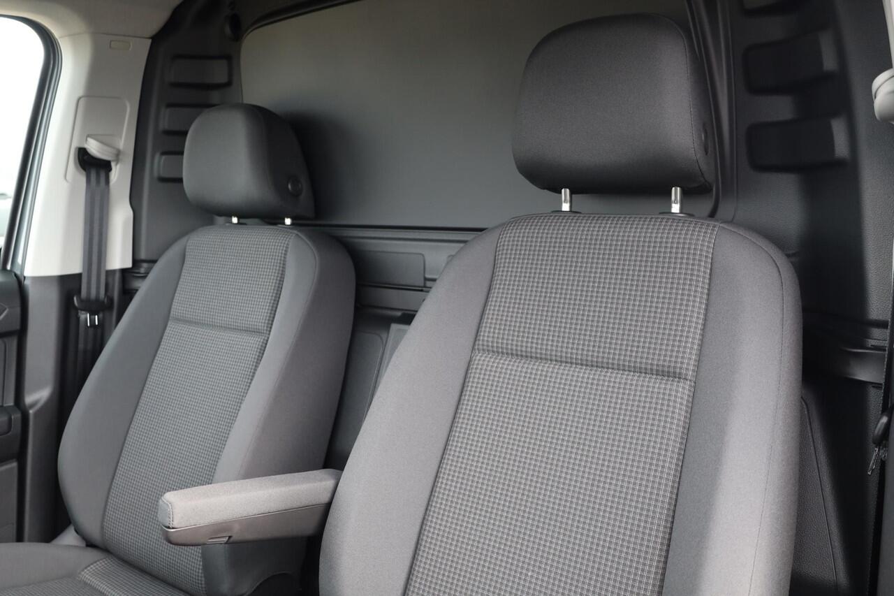 Volkswagen CADDY Cargo 2.0 TDI Comfort 75PK / 55kW, Parkeersensoren achter, Apple Carplay / Android Auto, voorbereidingspakket, elektrisch verstel- en verwarmbare spiegels, hemelbekleding met opbergvak en handgrepen, cruise control met snelheidsbegrenzer, licht & zicht pa