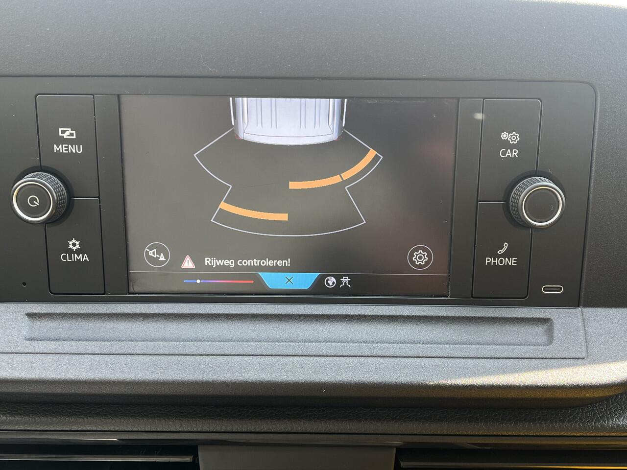 Volkswagen CADDY Cargo 1.5 TSI Benzine Trekhaak Airco PDC all-season banden Lage belasting tarief !! Bpm vrij !! bestel