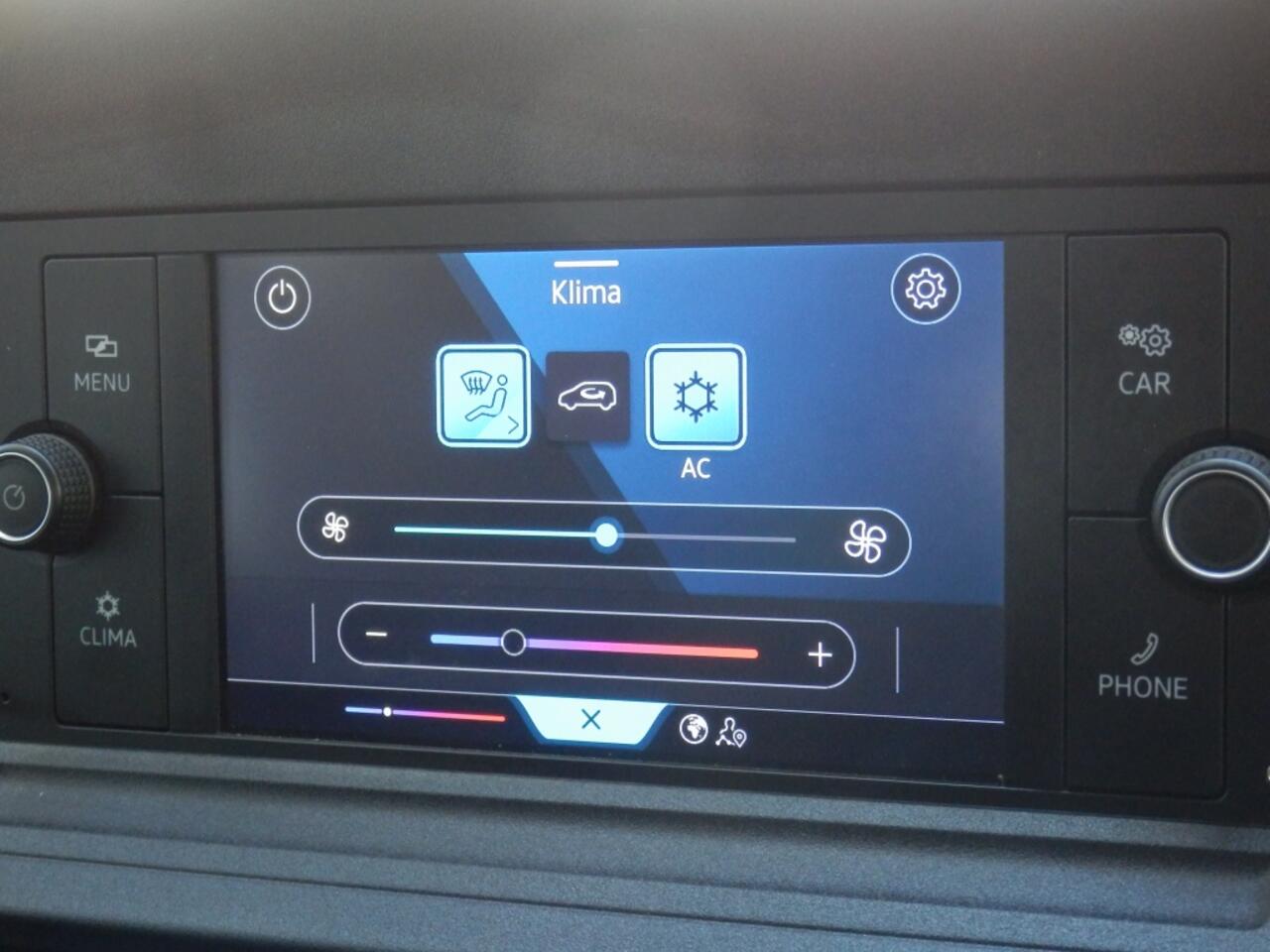 Volkswagen CADDY 2.0 TDI Comfort | Trekhaak | Laadruimte afwerking | Clima |