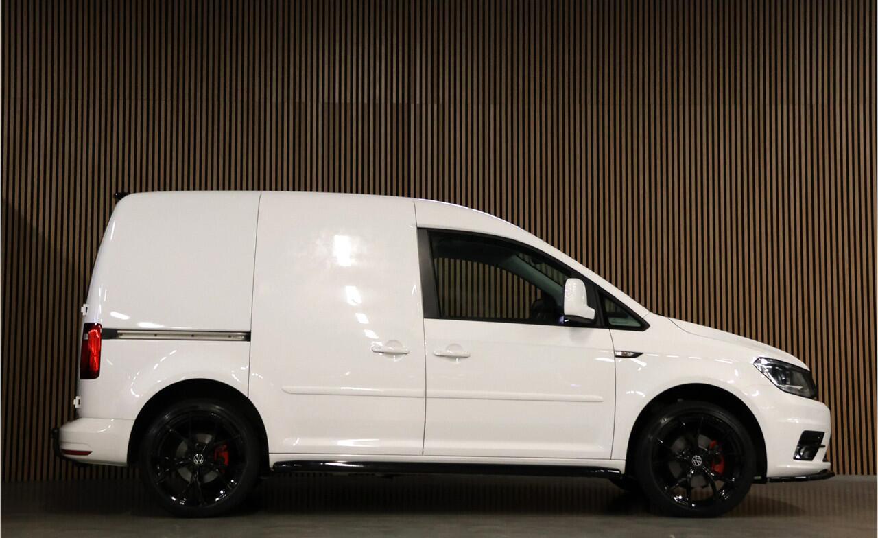 Volkswagen CADDY 2.0 TDI 185 PK DSG | CarPlay | Stoelverwarming | Camera | Navigatie | Climate control | Alarm klasse 4 | PDC | Nieuwe APK | NAP Logisch