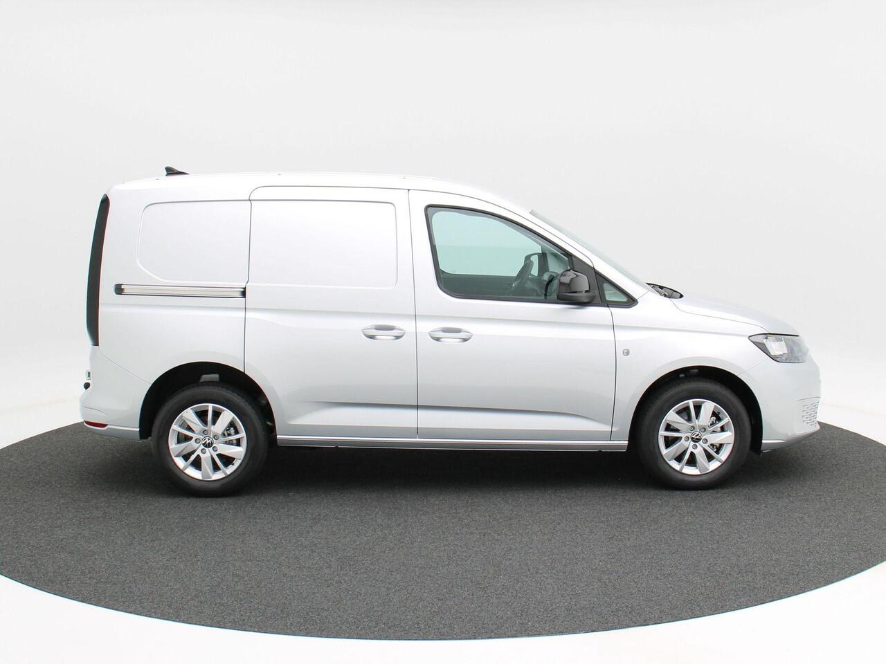 Volkswagen CADDY Cargo Style 2.0 TDI 102 pk | Achteruitrijcamera | Keyless Start | Trekhaak | Luxe tussenwand | BPM Vrij!