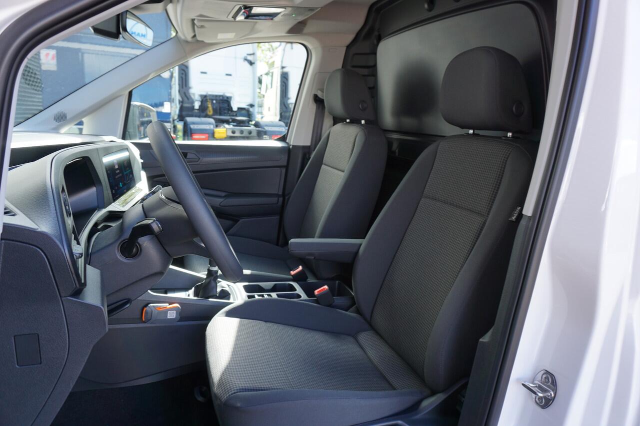 Volkswagen CADDY Cargo 2.0 TDI 102PK Apple Carplay Cruise Digitaal dashboard Parkeersensoren Trekhaak