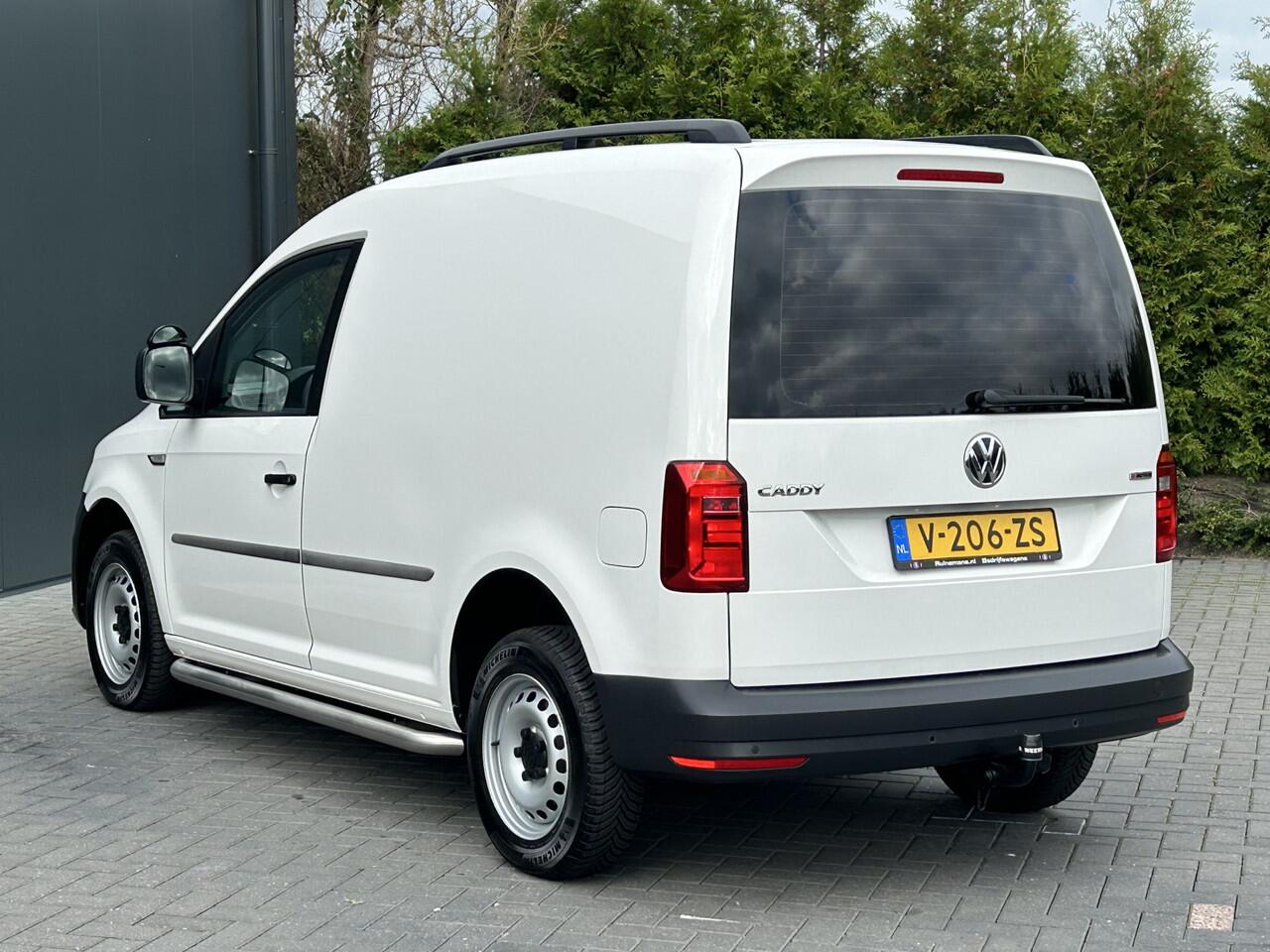 Volkswagen CADDY 2.0 TDI 123 PK / L1H1 / 4x4 / 4Motion / 1e EIG. / ACHTERKLEP / TREKHAAK / INRICHTING / AIRCO / CRUISE / NAVI / APPLE CARPLAY