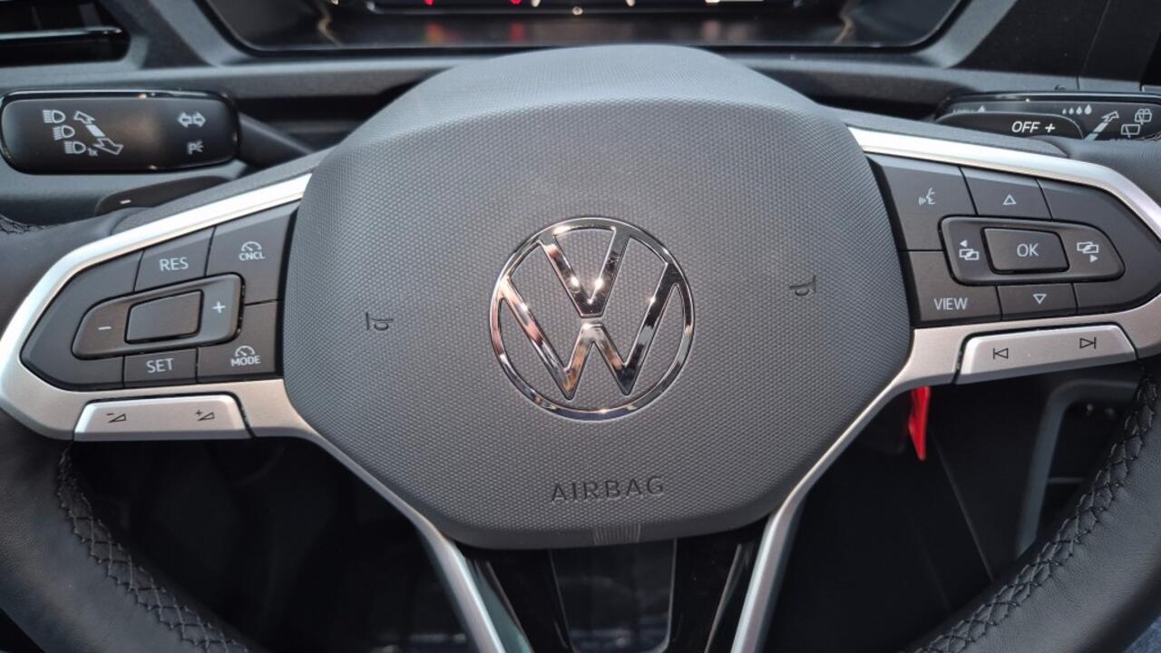 Volkswagen CADDY MAXI VOORRAAD ! TAXI 6-persoons rolstoelauto