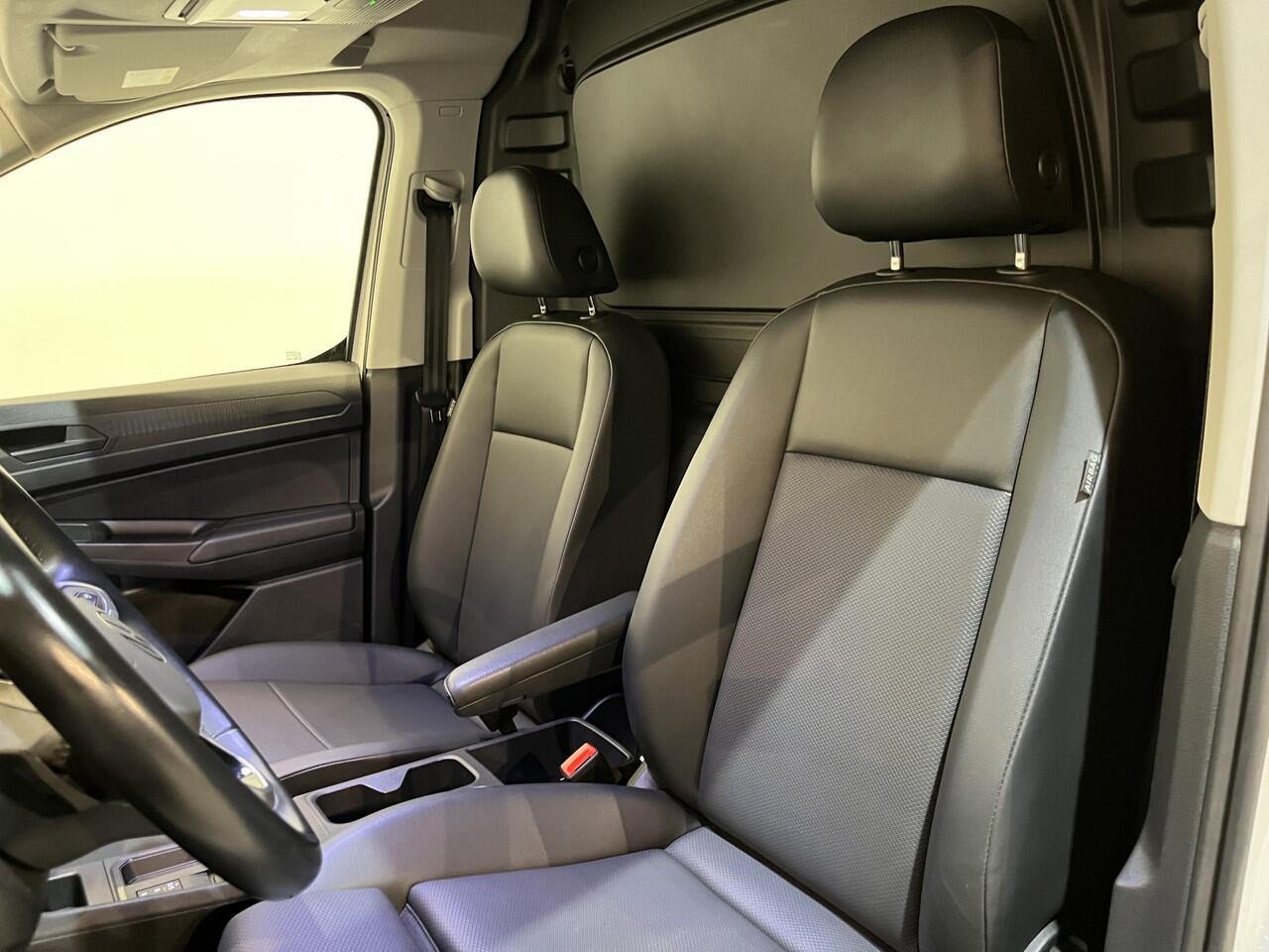 Volkswagen CADDY MAXI 2.0 TDI 123 PK Automaat / Euro 6 / Airco / Schuifdeur L + R / Cruise Control / Trekhaak / CarPlay / Camera / Klep / Stoelverwarming / 61.300 KM !!