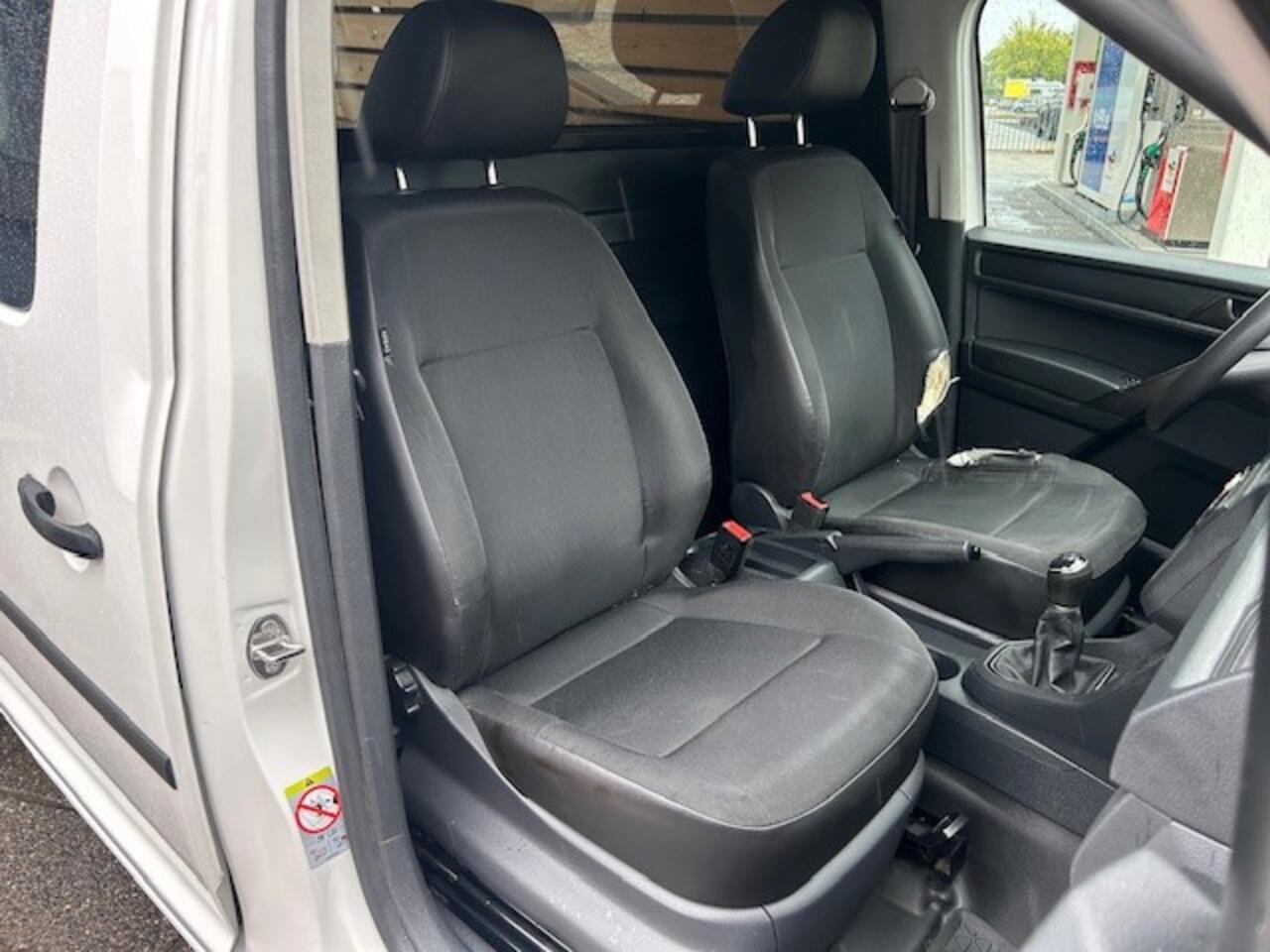 Volkswagen CADDY MAXI 1.4 TGI L2H1 EcoFuel 1e EIGENAAR I COMPLETE ONDERHOUDSHISTORIE I RIJDEN OP GROEN GAS CO2 NEUTRAAL 1e EIGENAAR I COMPLETE ONDERHOUDSHISTORIE