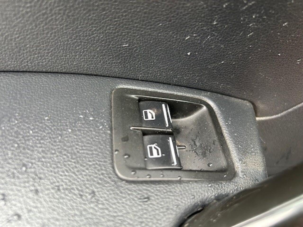 Volkswagen CADDY MAXI 1.4 TGI L2H1 EcoFuel 1e EIGENAAR I COMPLETE ONDERHOUDSHISTORIE I RIJDEN OP GROEN GAS CO2 NEUTRAAL 1e EIGENAAR I COMPLETE ONDERHOUDSHISTORIE