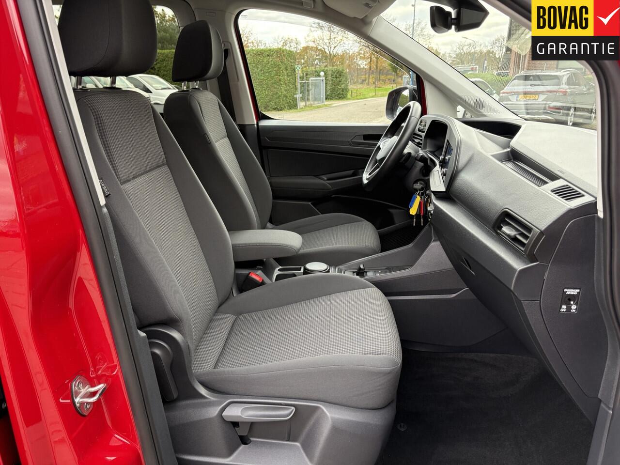 Volkswagen CADDY MAXI 1.5 TSI 5p CALIFORNIA Tiny Camper DSG ( Standkachel, Bed, Led verlichting, Navigatie, Trekhaak) RIJKLAARPRIJS!