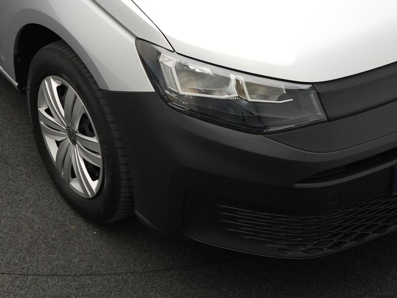 Volkswagen CADDY MAXI Cargo 1.5 TSI 115 pk | Trekhaak | Navigatie Discover Pro | Parkeersensoren achter