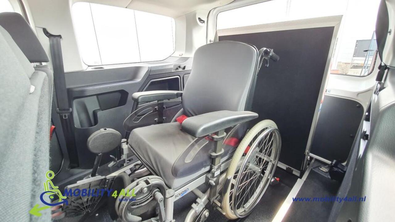 Volkswagen CADDY MAXI VOORRAAD ! TAXI 6-persoons rolstoelauto