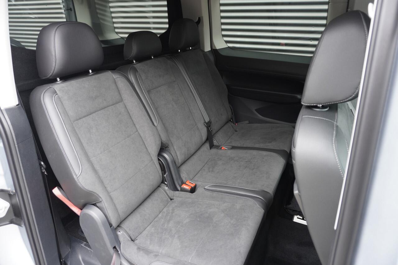 Volkswagen CADDY MAXI 1.5 TSI Hybride Style 1.5 TSI Hybride DSG, Climatronic, Achterdeuren met ruit, Trekhaak, App connect draadloos, Navigatie, Alarm, LED koplampen