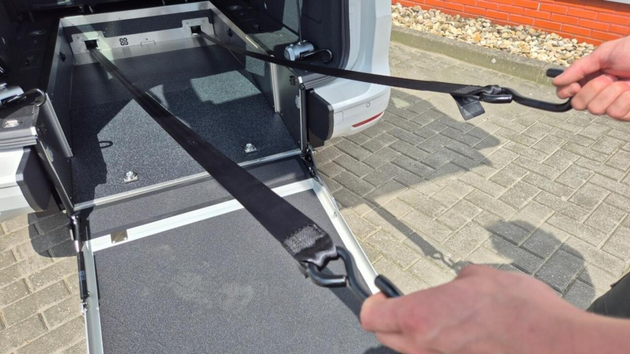 Volkswagen CADDY MAXI Automaat Rolstoelauto incl- BPM