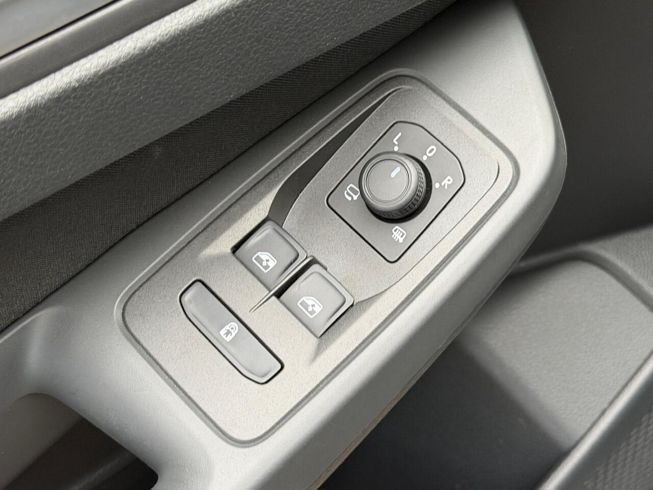 Volkswagen CADDY MAXI 1.5 TSI DSG 7-Persoons | Navi | Camera | Keyless | Carplay | Rijklaar incl. garantie