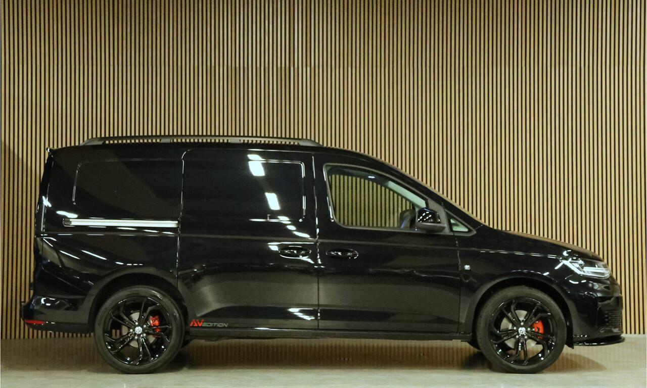 Volkswagen CADDY MAXI Cargo 2.0 TDI R-Line | LED | Camera | CarPlay | Lane Assist | Virtual Cockpit | Cruise control | DAB | Trekhaak | Keyless Go | Fabrieksgarantie