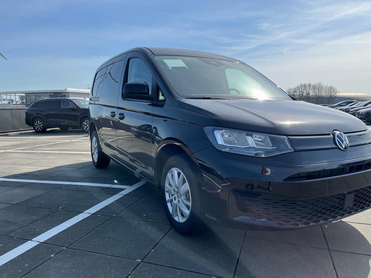 Volkswagen CADDY MAXI Bedrijfswagens Cargo Style 2.0 TDI 90 kW 122 pk 7 versnellingen DSG | BPM vrij | Achterdeuren met ruit | Assistentiepakket | Trekhaakvoorbereiding | Winterpakket |