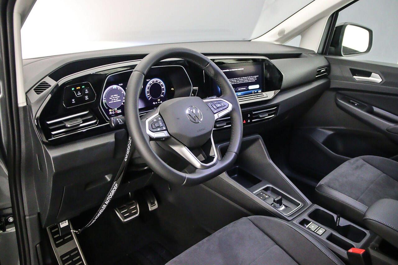 Volkswagen CADDY MAXI 1.5 TSI 150pk DSG eHybrid Style > ACTIEPRIJS RIJKLAAR INCL. BTW / BPM < | Trekhaak | Navi via Apple Carplay-Android Auto | Adaptieve Cruise Control | LED-koplampen