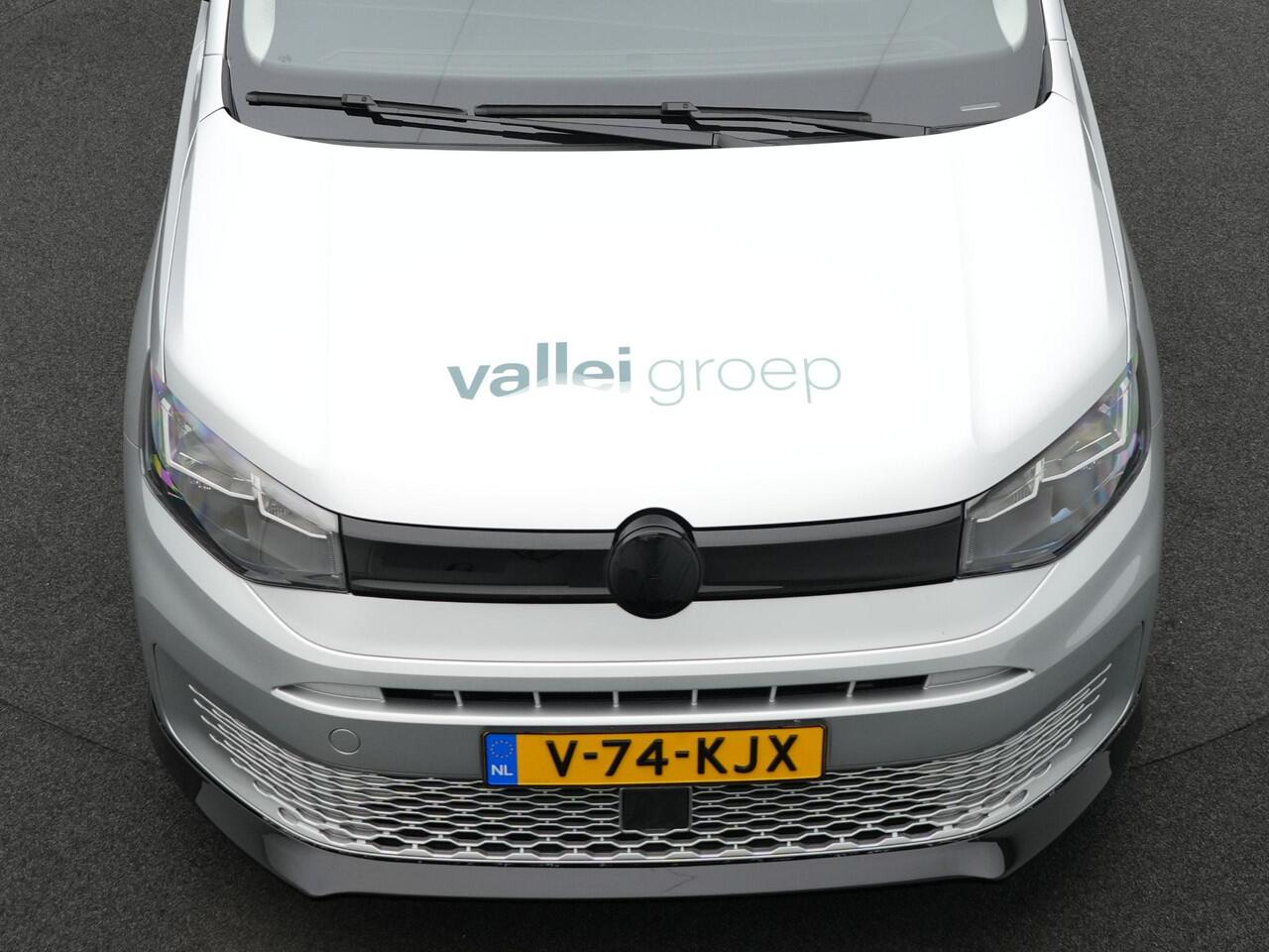 Volkswagen CADDY Cargo Style 2.0 TDI 122pk DSG Black Edition | Trekhaak | PDC | Cruise | Clima | Carplay | DAB+