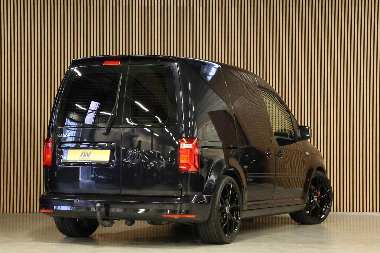 Volkswagen CADDY 2.0 TDI 185 PK DSG | CarPlay | Camera | Stoelverwarming | L+R Schuifdeur | AP Schroefset | Trekhaak | Airco | Cruise control | Dealer onderhouden | Nieuwe APK