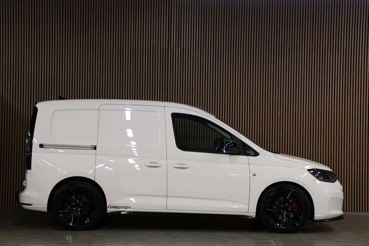 Volkswagen CADDY Cargo 1.5 TSI DSG | Marge | BTW Vrij | CarPlay | Camera | Stoelverwarming | Virtual Cockpit | Trekhaak | LED Koplampen | Cruise control | PDC | Nieuwe APK