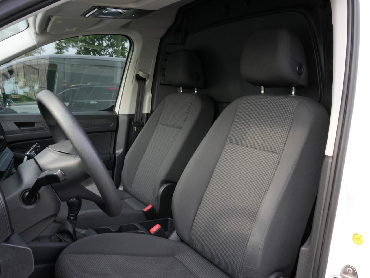 Volkswagen CADDY Cargo 1.5 TSI | Trekhaak | DAB | Bluetooth | PDC | Airco