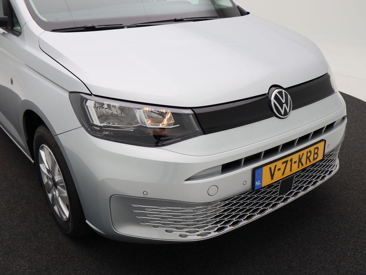 Volkswagen CADDY Cargo Style 2.0 TDI 102 pk | Achteruitrijcamera | Keyless Start | Trekhaak | Luxe tussenwand | BPM Vrij!