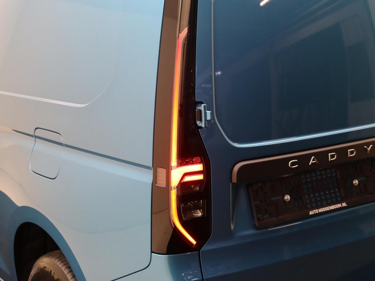 Volkswagen CADDY Bedrijfswagens Cargo Style 2.0 TDI 90 kW 122 pl 7 versnellingen DSG | BPM vrij | Comfortpakket 2 + 3 | Alarm 1 | Comfort hoge scheidingswand compax zonder ruit |