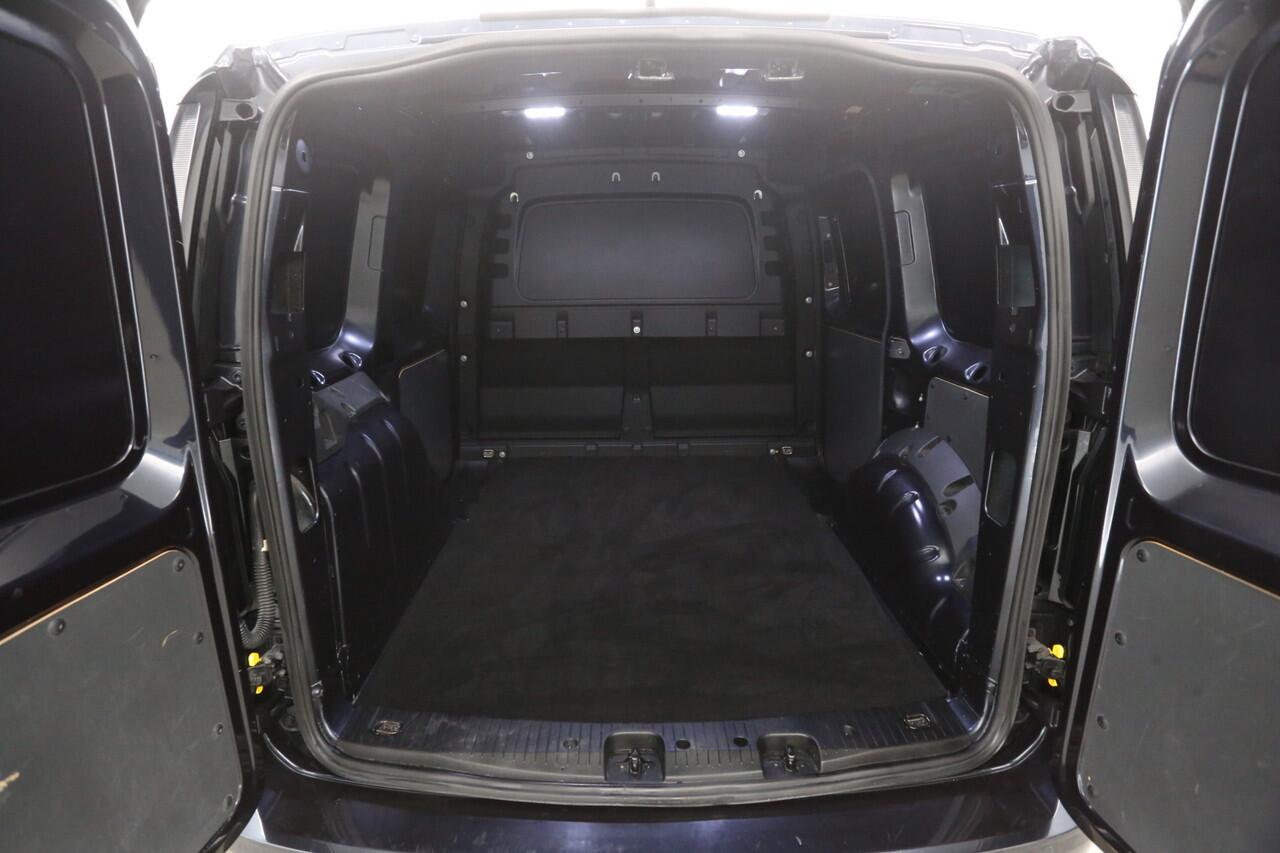 Volkswagen CADDY 2.0 TDI 123PK 1st Edition | Automaat | Airco | Virtual | Camera | Adaptive Cruise | Carplay