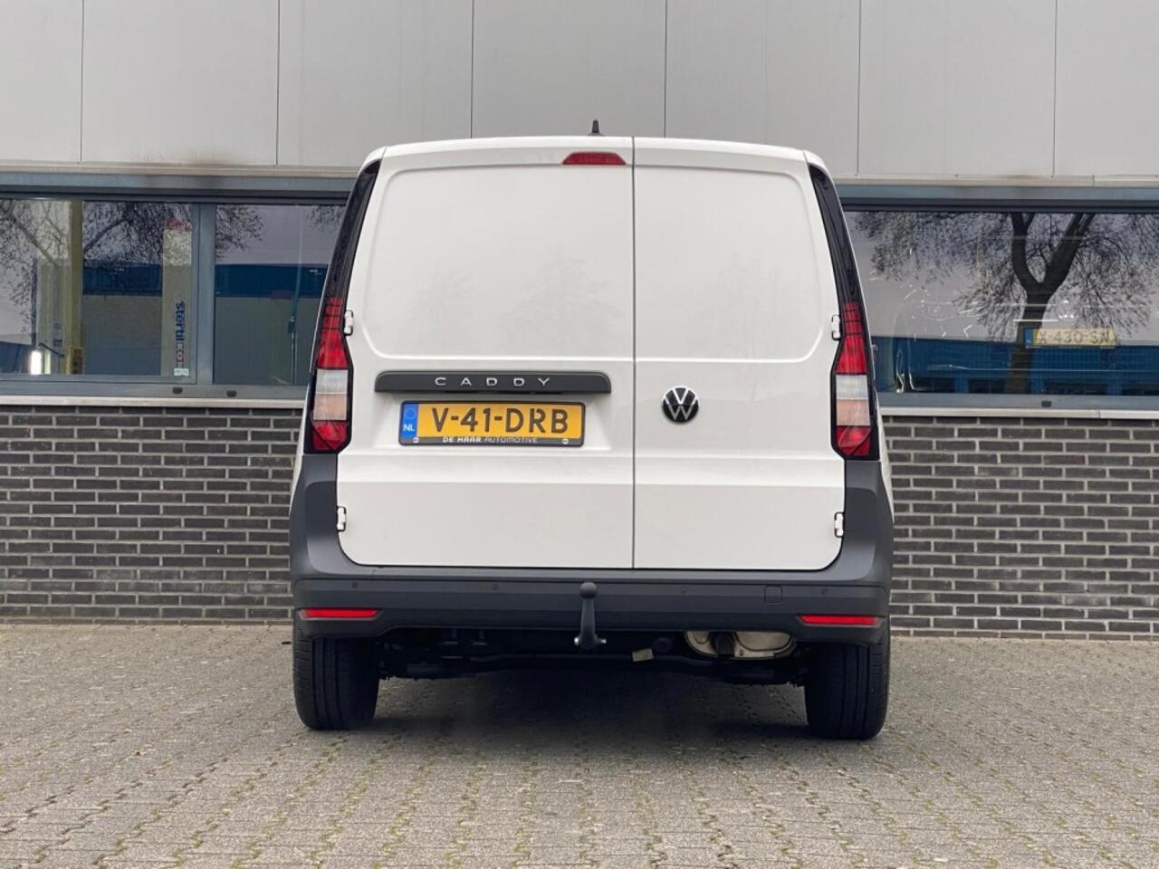 Volkswagen CADDY Cargo 1.5 TSI 114 pk - Trekhaak - Sensoren achter