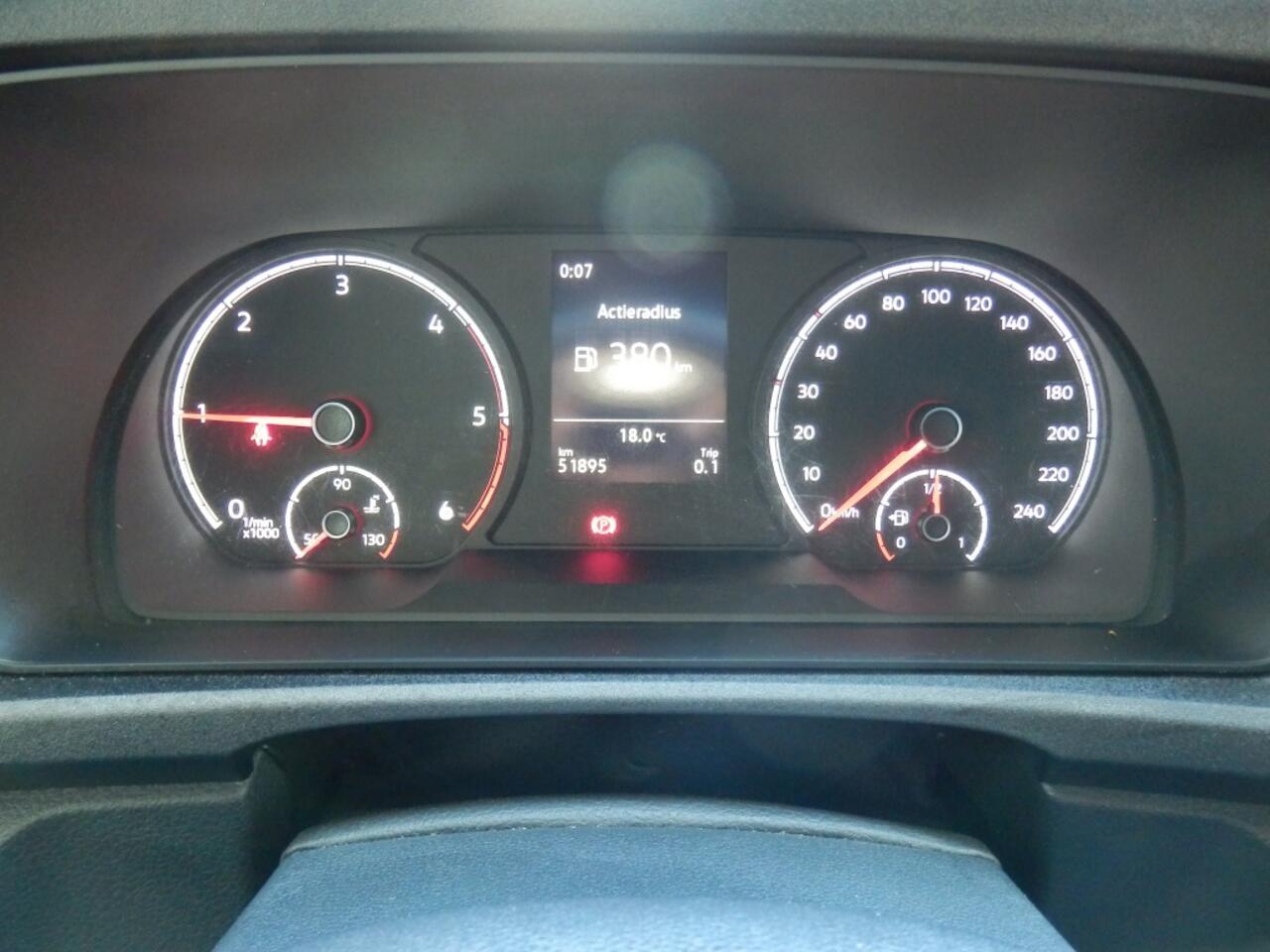 Volkswagen CADDY 2.0 TDI Comfort | Trekhaak | Laadruimte afwerking | Clima |