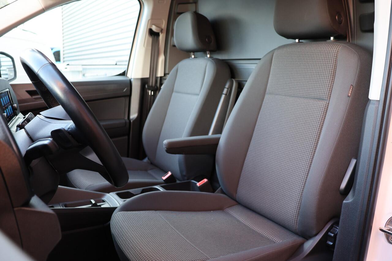 Volkswagen CADDY Cargo 1.5 TSI DSG | Marge | BTW Vrij | CarPlay | Camera | Stoelverwarming | Virtual Cockpit | Trekhaak | LED Koplampen | Cruise control | PDC | Nieuwe APK