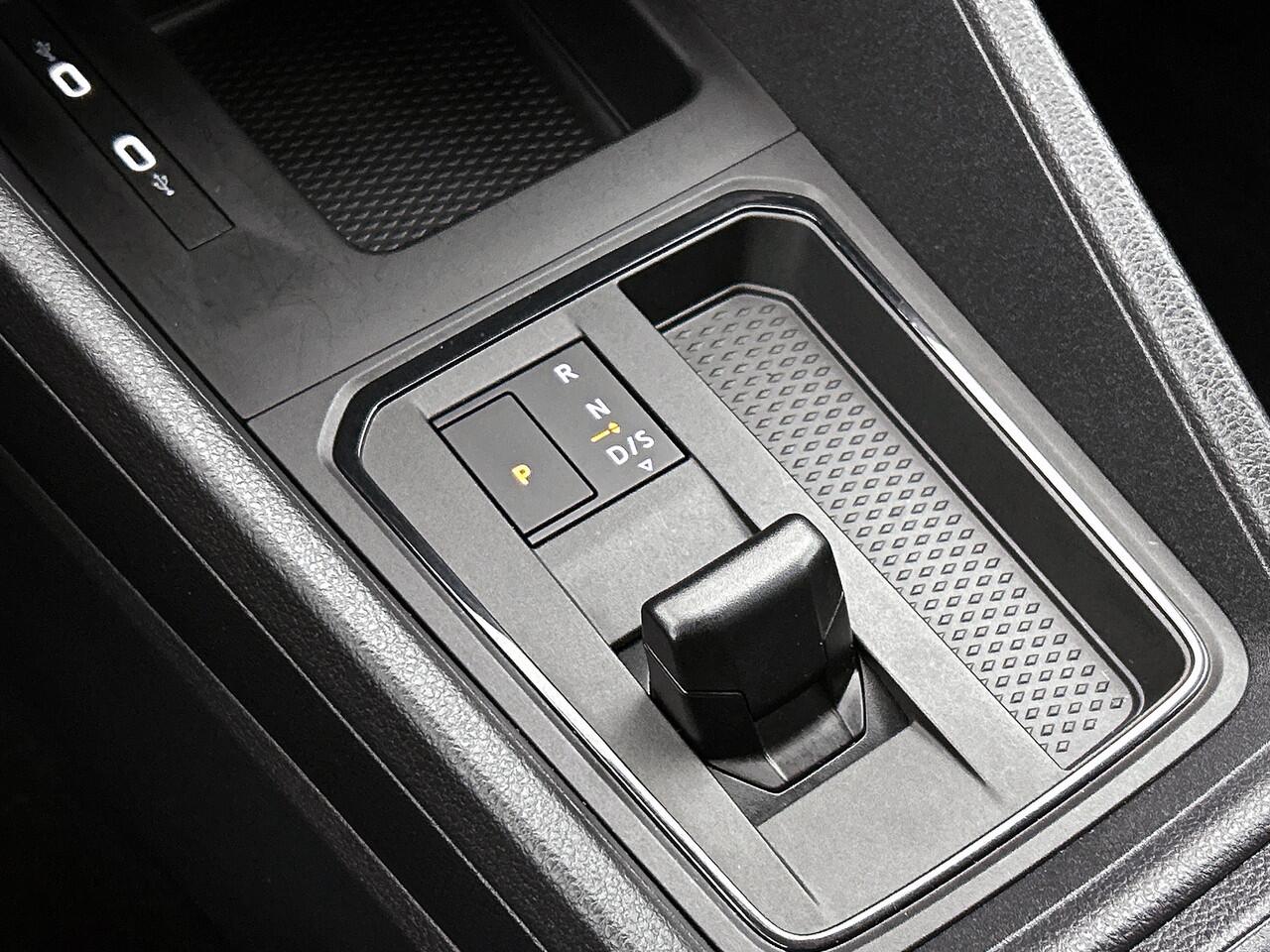 Volkswagen CADDY Life 1.5 TSI 5p Direct leverbaar! Rolstoeauto