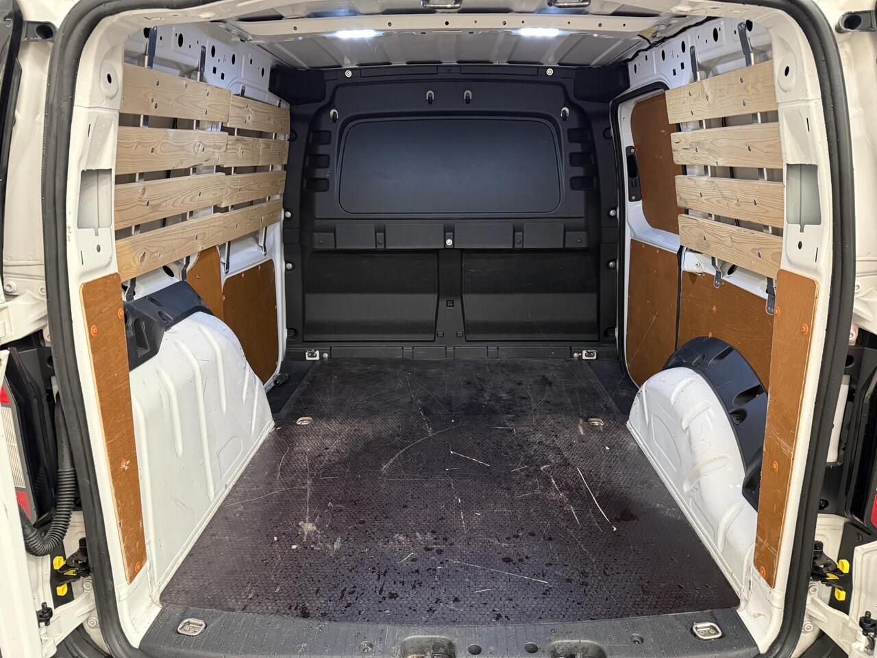 Volkswagen CADDY Cargo 2.0 TDI Trend Airco Cruise Control MF Stuurwiel Trekhaak