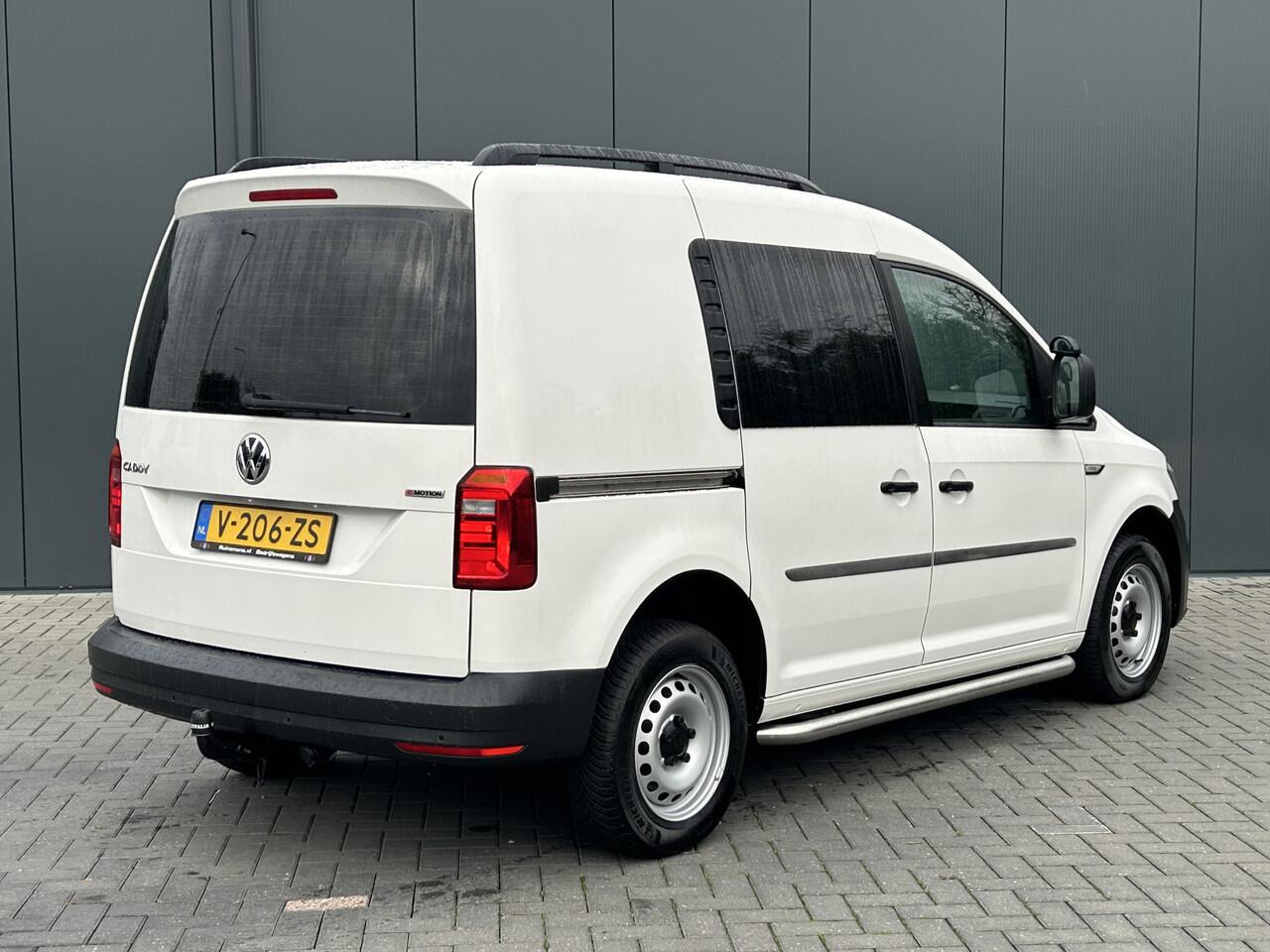 Volkswagen CADDY 2.0 TDI 123 PK / L1H1 / 4x4 / 4Motion / 1e EIG. / ACHTERKLEP / TREKHAAK / INRICHTING / AIRCO / CRUISE / NAVI / APPLE CARPLAY