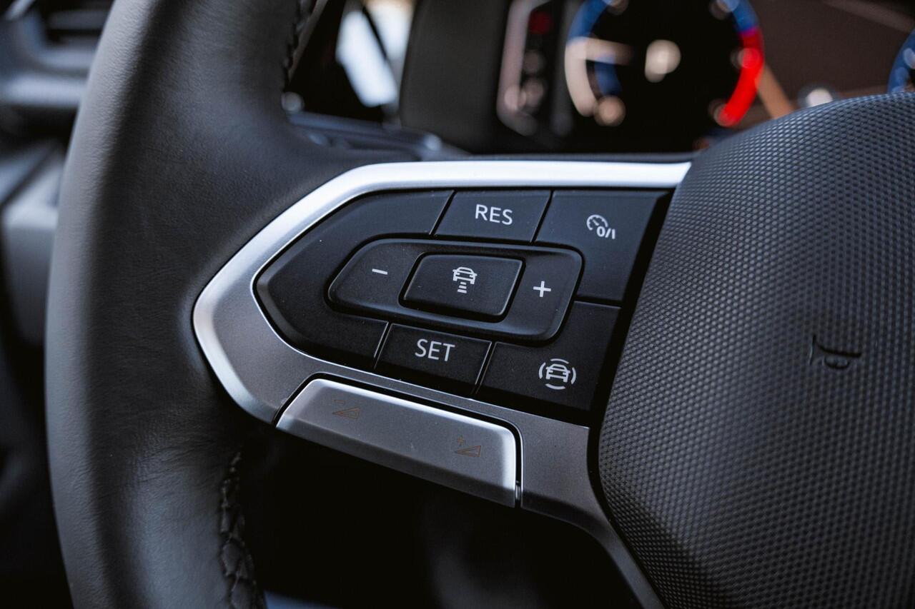 Volkswagen CARAVELLE T6.1 2.0 TDI 204 PK DSG L2H1 A-Deuren ACC | LED | Leder | Apple Carplay/ Android Auto | Privacy glass |