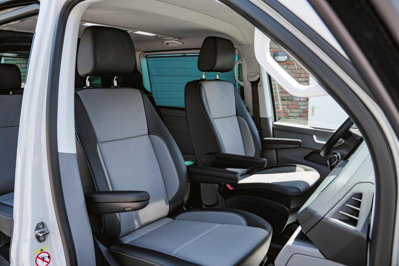 Volkswagen CARAVELLE T6.1 2.0 TDI 204 PK DSG L2H1 A-Deuren ACC | LED | Leder | Apple Carplay/ Android Auto | Privacy glass |