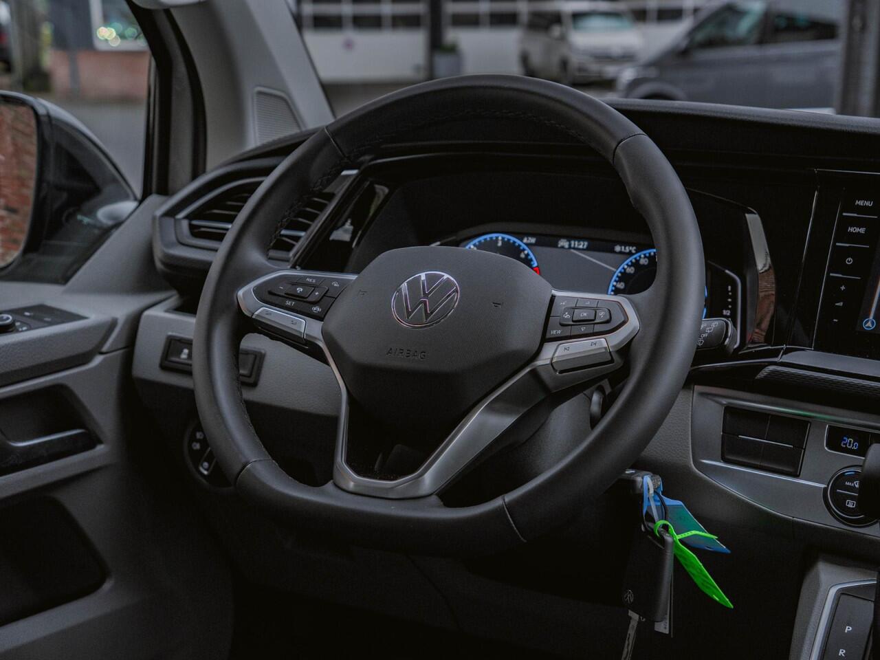 Volkswagen CARAVELLE T6.1 2.0 TDI 204 PK DSG L2H1 A-KLEP ACC | LED | Leder | Side Assist | Privacy glass |