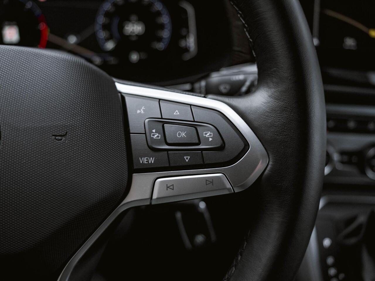 Volkswagen CARAVELLE T6.1 2.0 TDI 204 PK DSG L2H1 A-KLEP FULL OPTIONS ACC | LED | Leder | Side Assist | Privacy glass |