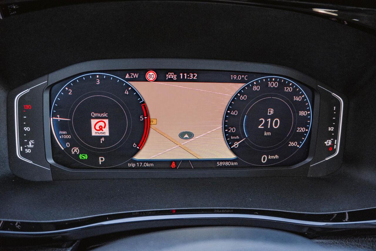 Volkswagen CARAVELLE 4-MOTION 204pk Highline CARAVELLE DSG L2H1 ACC | LED | Leder | Side Assist | ELEKT.KLEP | 4X4