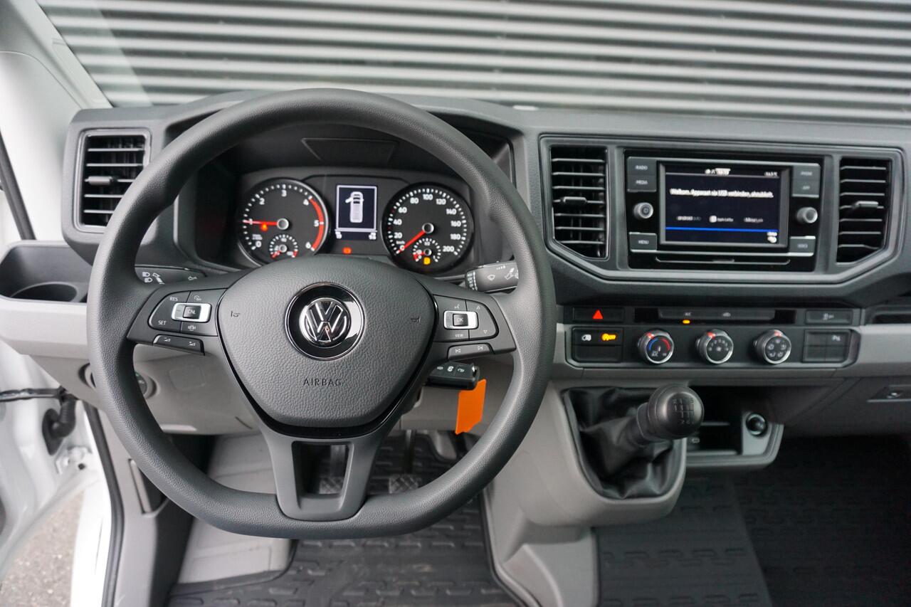 Volkswagen CRAFTER 35 177PK L4H3/L3H2 Apple Carplay Cruise Camera LED ErgoActive stoel 270 Graden Deuren