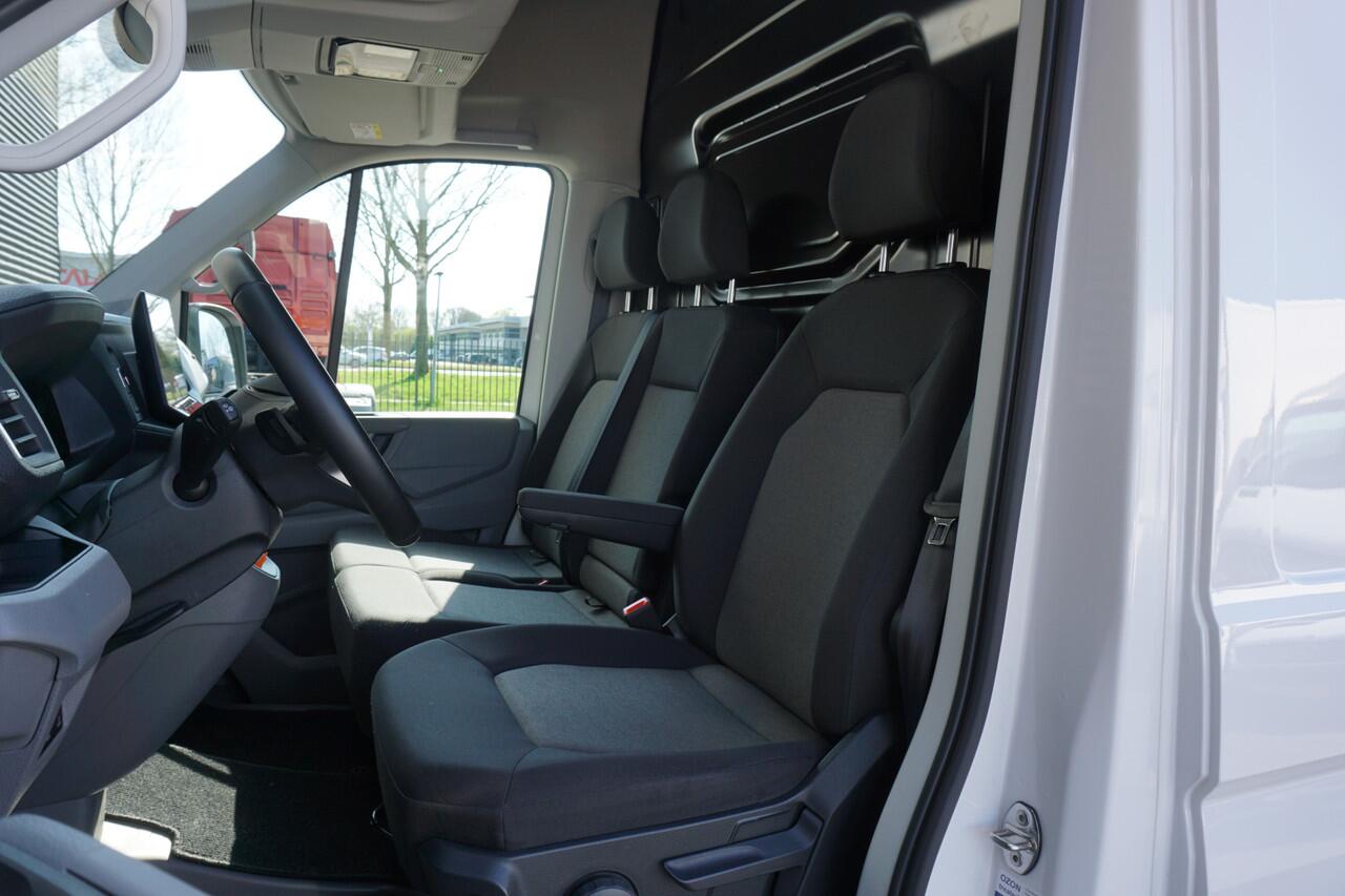 Volkswagen CRAFTER 35 140PK Automaat L4H3/L3H2 Highline FACELIFT Apple Carplay Cruise Navi Parkeersensoren Digitaal dashboard